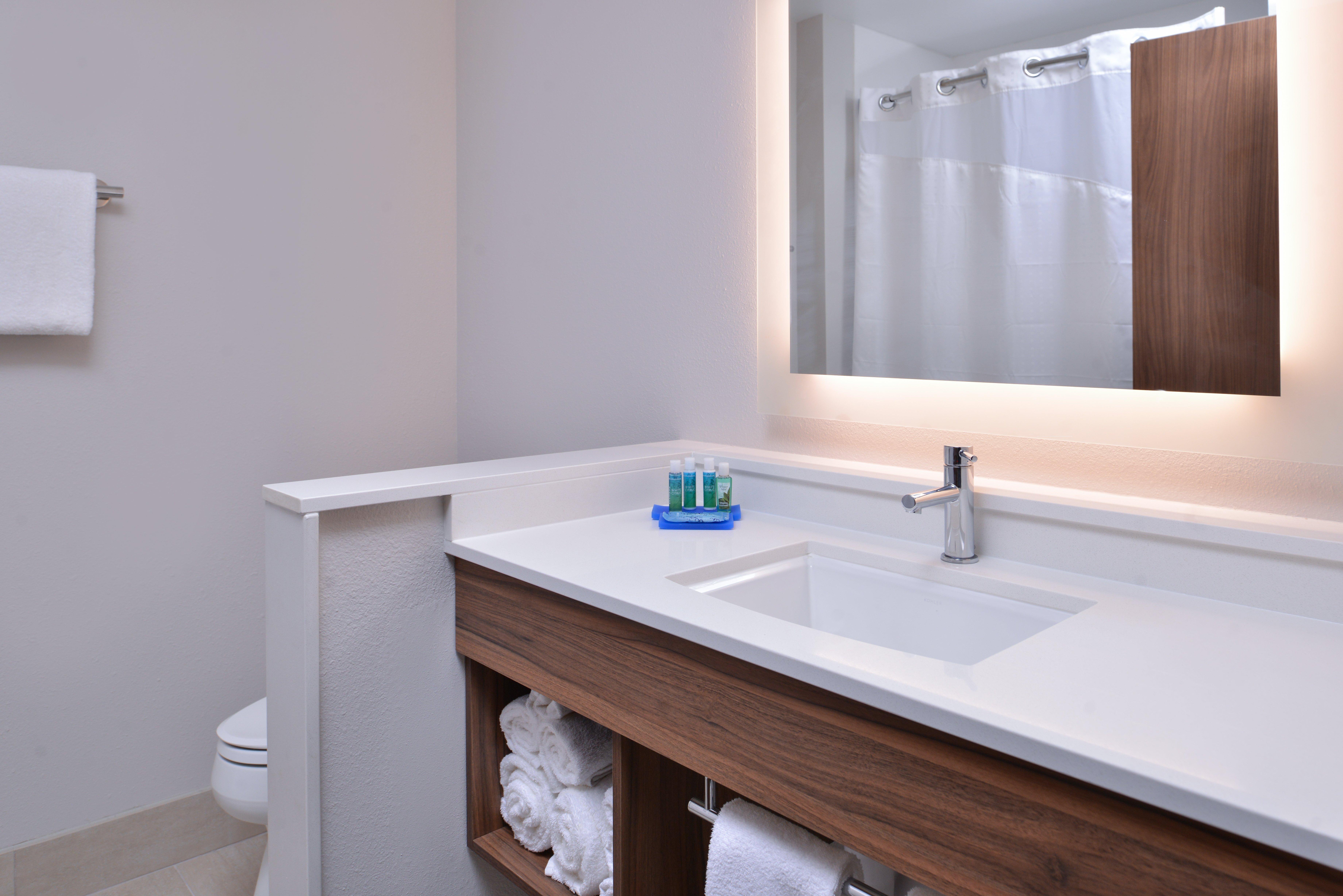 Holiday Inn Express & Suites - Marshalltown By Ihg Εξωτερικό φωτογραφία