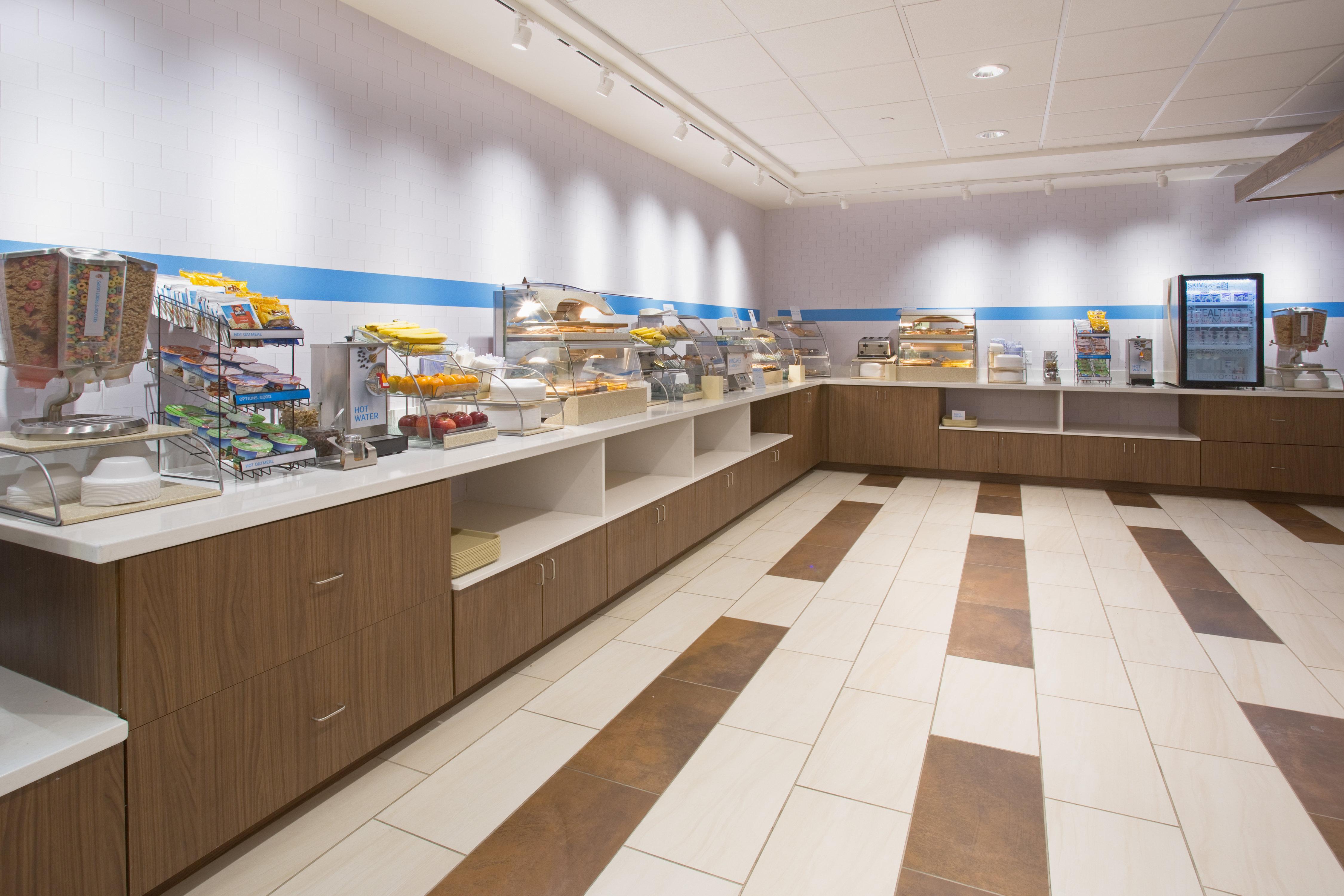 Holiday Inn Express & Suites - Marshalltown By Ihg Εξωτερικό φωτογραφία