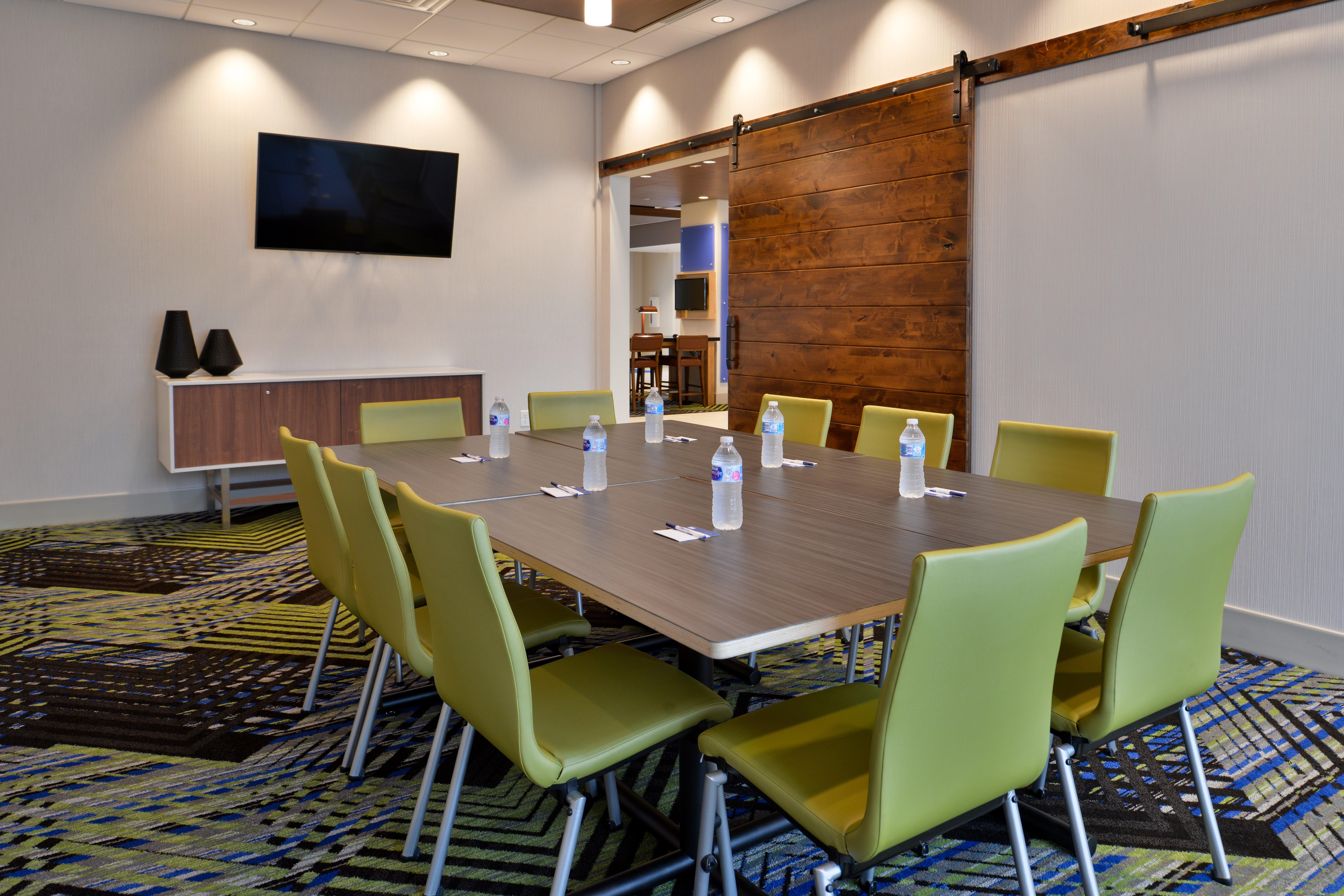 Holiday Inn Express & Suites - Marshalltown By Ihg Εξωτερικό φωτογραφία