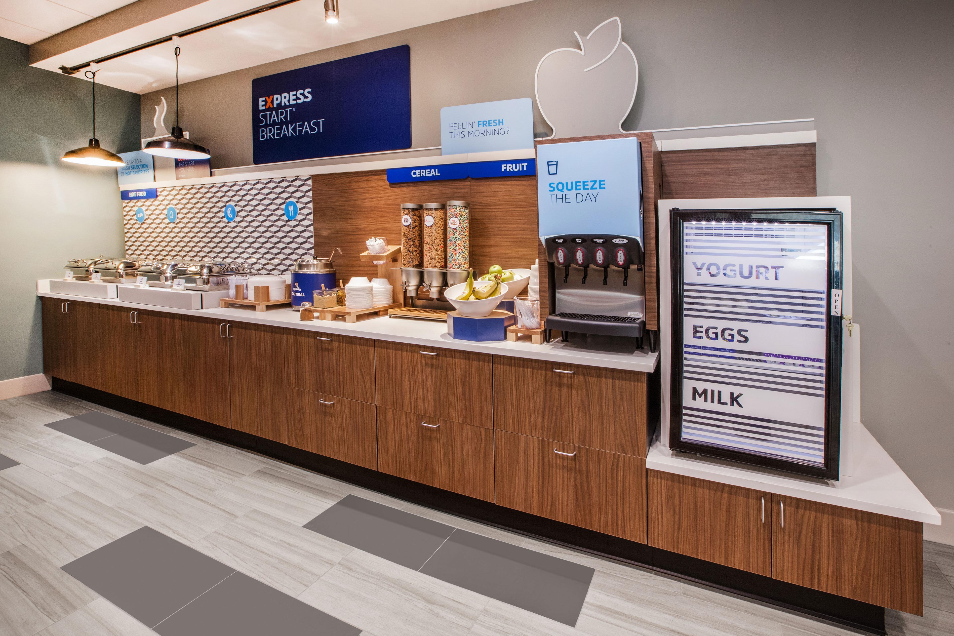 Holiday Inn Express & Suites - Marshalltown By Ihg Εξωτερικό φωτογραφία