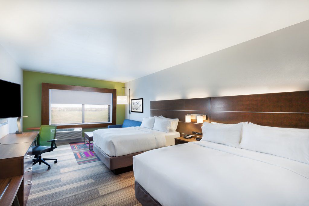 Holiday Inn Express & Suites - Marshalltown By Ihg Εξωτερικό φωτογραφία
