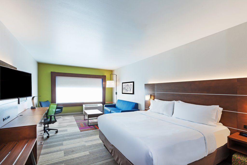 Holiday Inn Express & Suites - Marshalltown By Ihg Εξωτερικό φωτογραφία